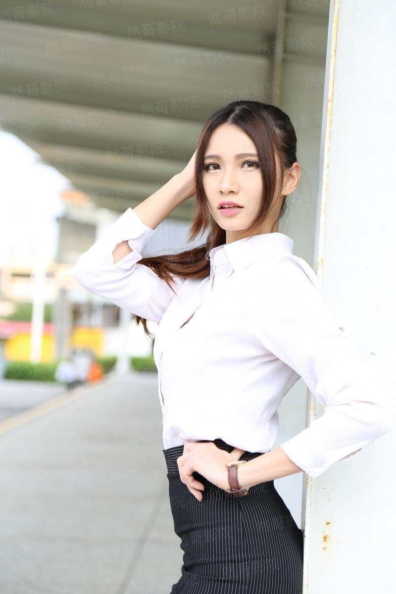 黑色档案袋